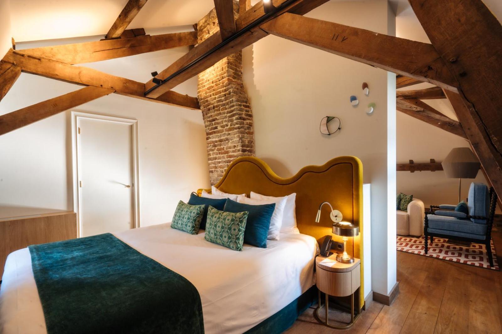 Junior Suite,1697773711:JPEG